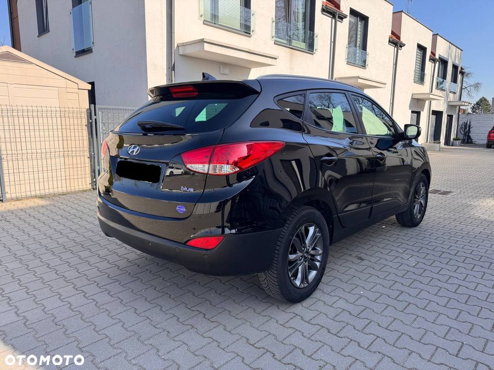 Hyundai ix35 1.7 CRDi 2WD blue Finale Gold - 13