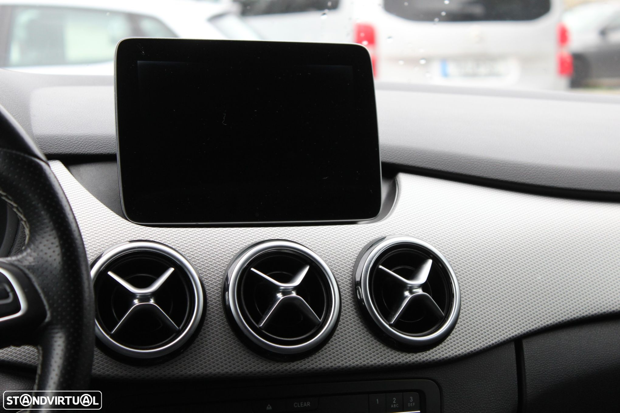 Mercedes-Benz B 200 d AMG Line - 31