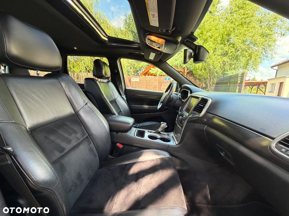 Jeep Grand Cherokee - 27