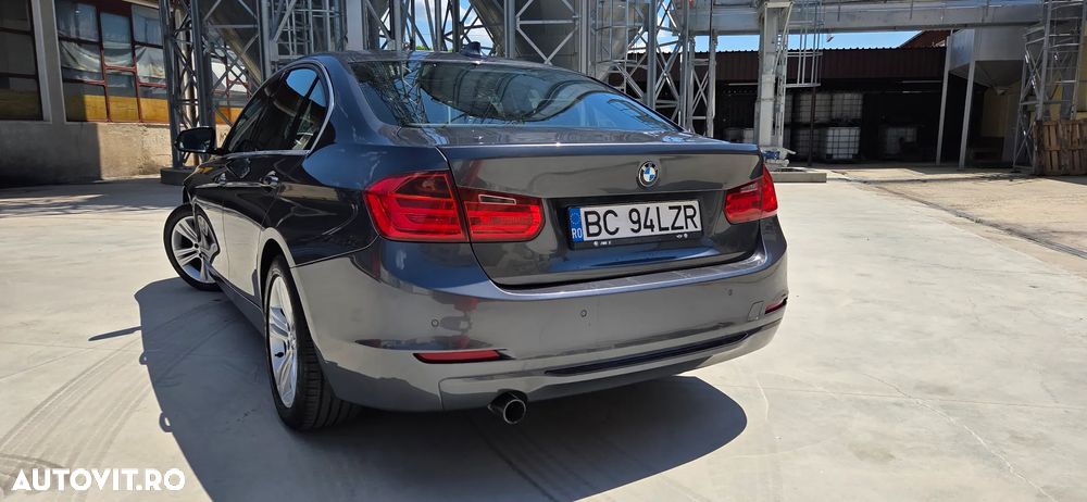 BMW Seria 3 318d Sport Line - 2