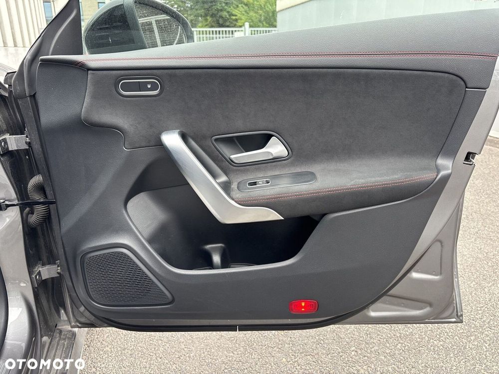 Mercedes-Benz CLA - 20