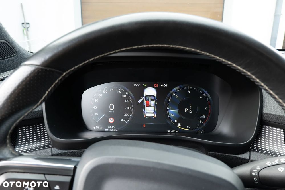 Volvo XC 40 D3 Geartronic R-Design - 32