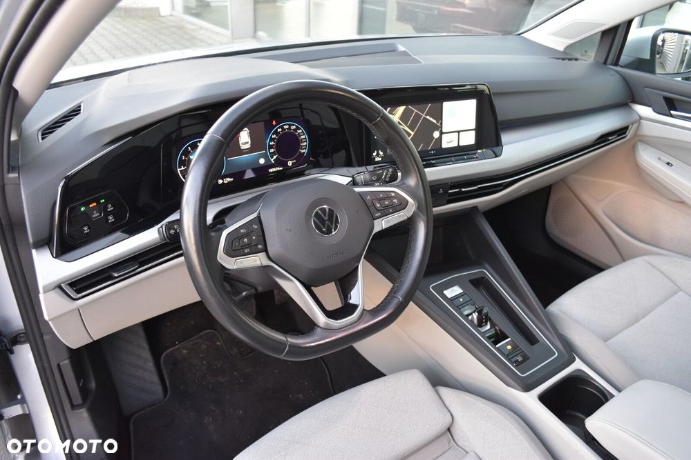 Volkswagen Golf Variant - 9