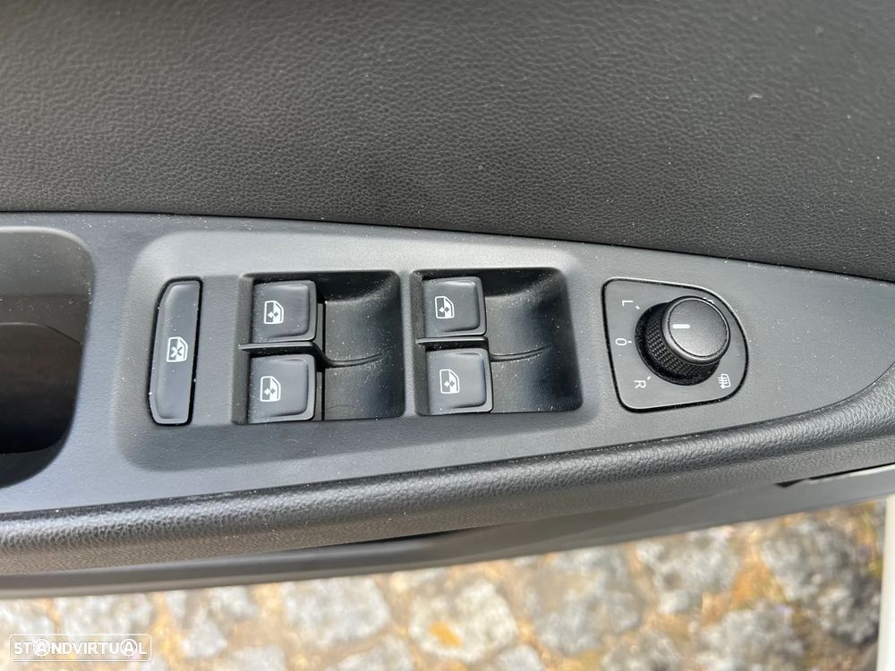SEAT Leon 2.0 TSI Cupra DSG S/S - 25