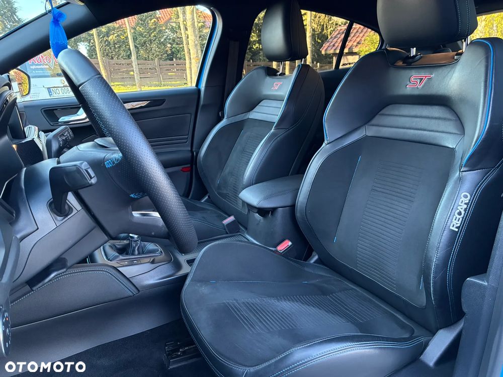 Ford Focus 2.3 EcoBoost ST Edition - 14