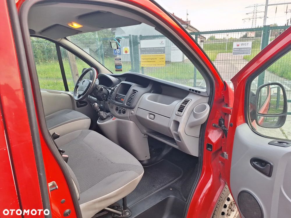 Opel Vivaro - 14