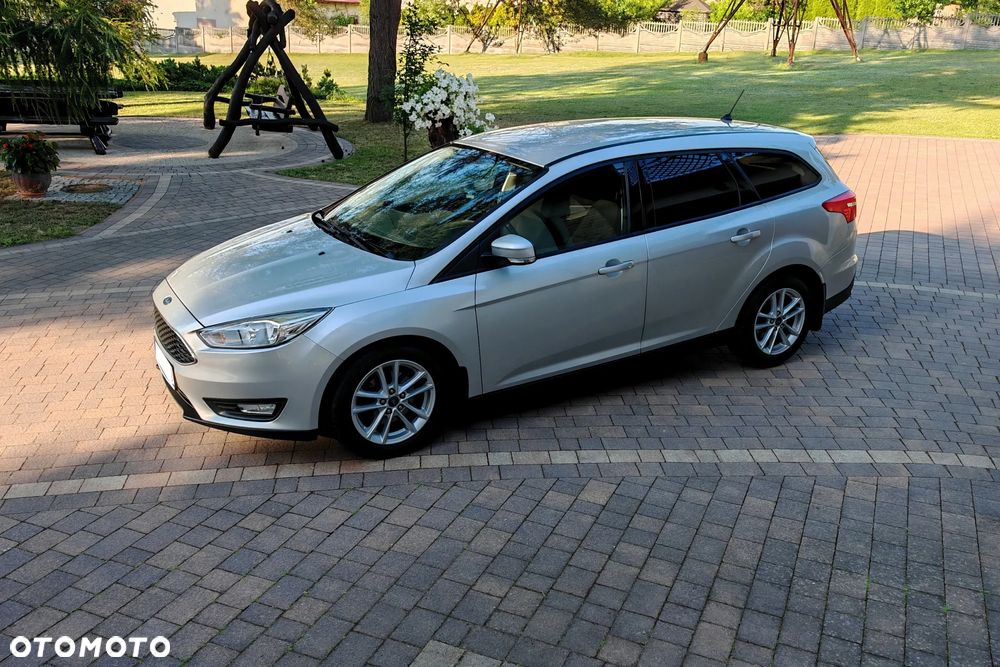 Ford Focus 1.0 EcoBoost Titanium - 36