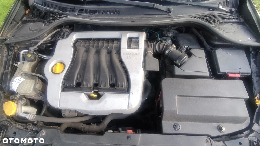Renault Laguna - 8