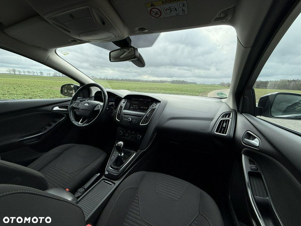 Ford Focus 2.0 TDCi Titanium ASS - 40
