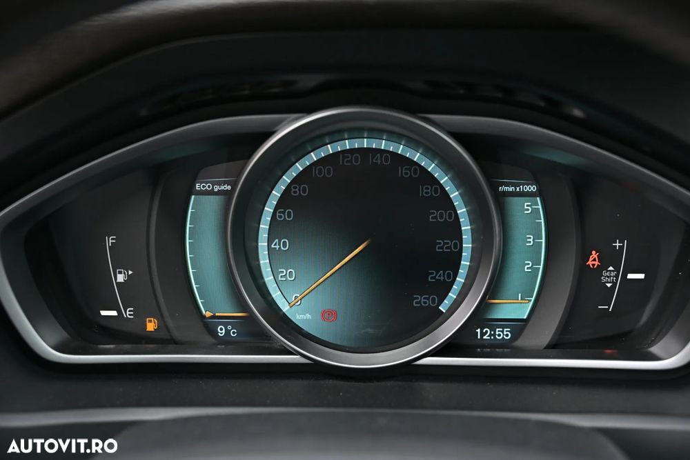 Volvo V40 Cross Country D2 Summum - 20