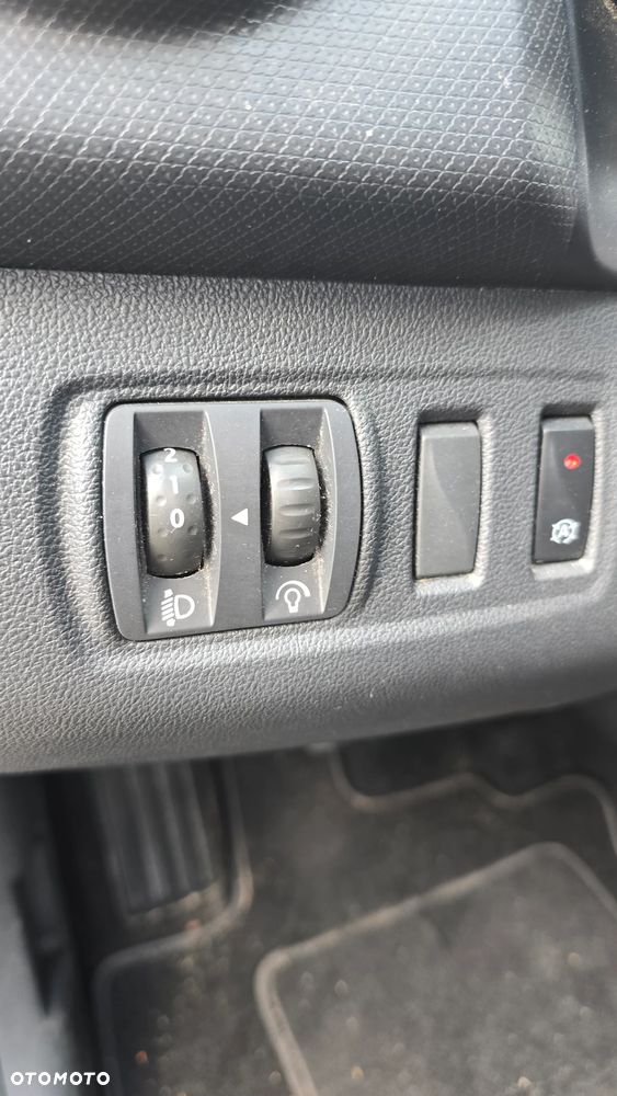 Renault Clio 1.5 dCi Energy Intens+ EU6 - 15