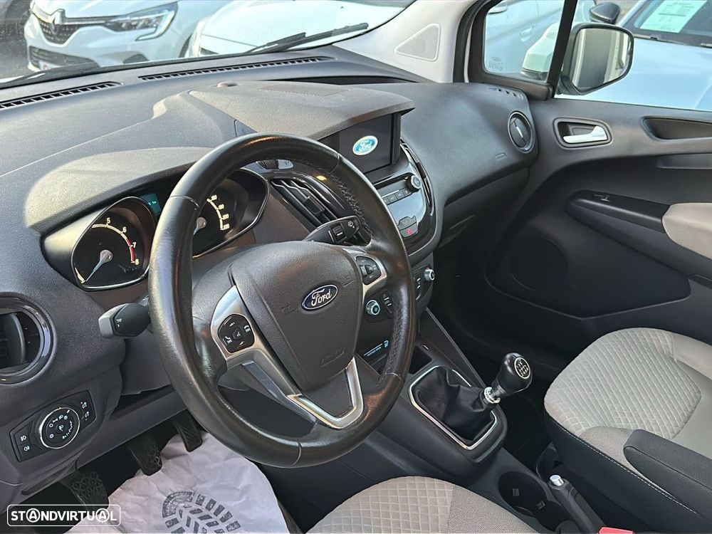 Ford Tourneo Courier 1.0 EcoBoost Titanium - 9