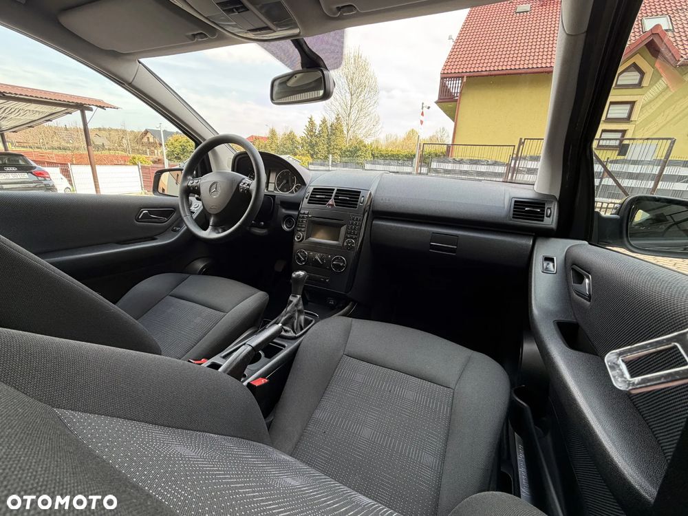 Mercedes-Benz Klasa A 150 Elegance Edition 10 - 26