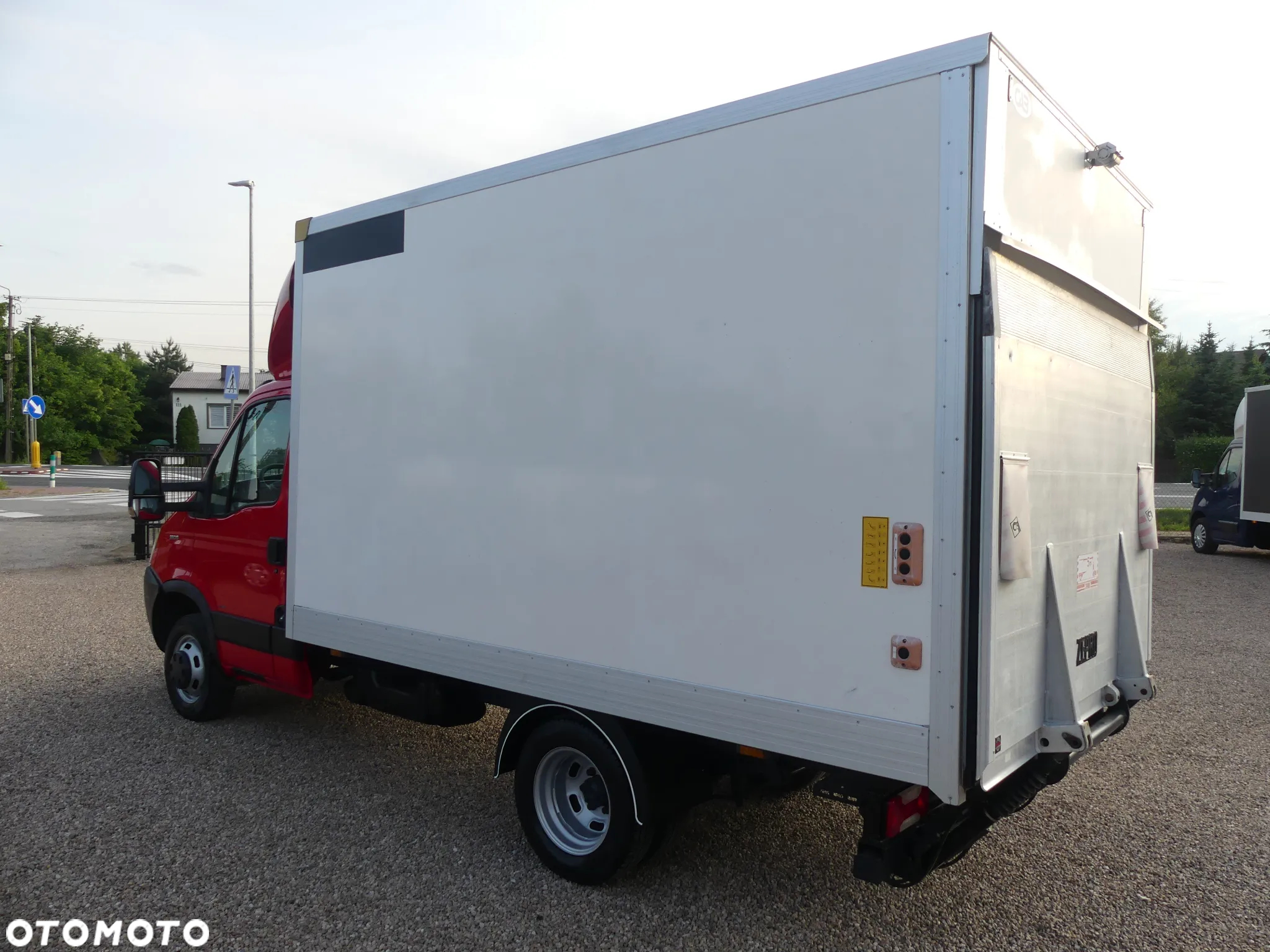 Iveco DAILY 35C18 NA BLIŻNIAKU IZOTERMA - 7