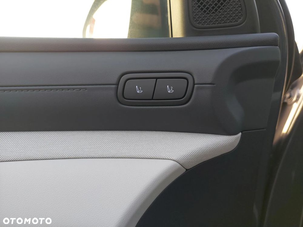 Hyundai Tucson 1.6 T-GDi HEV Platinum 2WD - 23