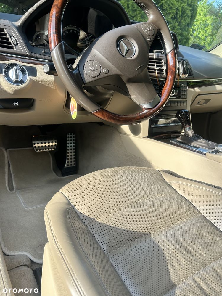 Mercedes-Benz Klasa E 350 CGI BlueEFFICIENCY 7G-TRONIC Elegance - 9