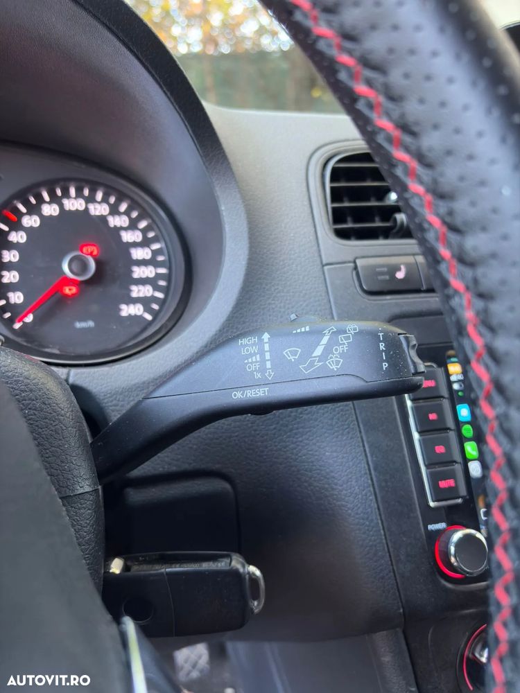 Volkswagen Polo - 11