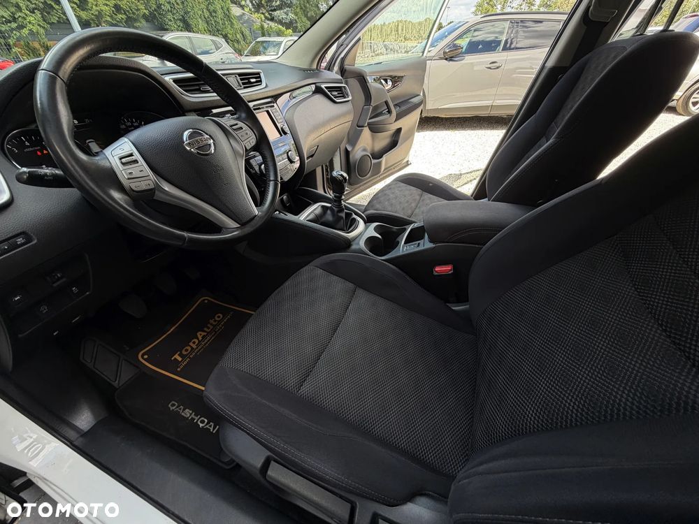 Nissan Qashqai 1.6 DIG-T N-Connecta - 18