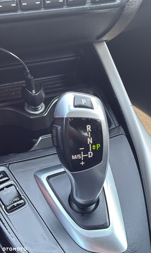 BMW Seria 1 116d - 15