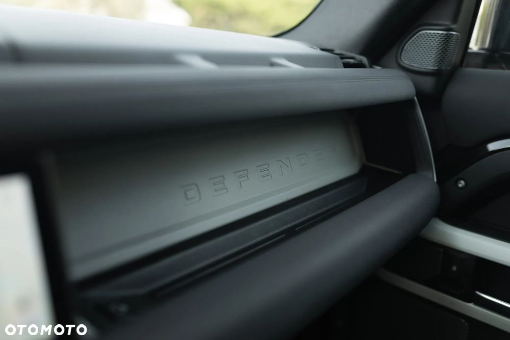 Land Rover Defender 110 P300 S - 22