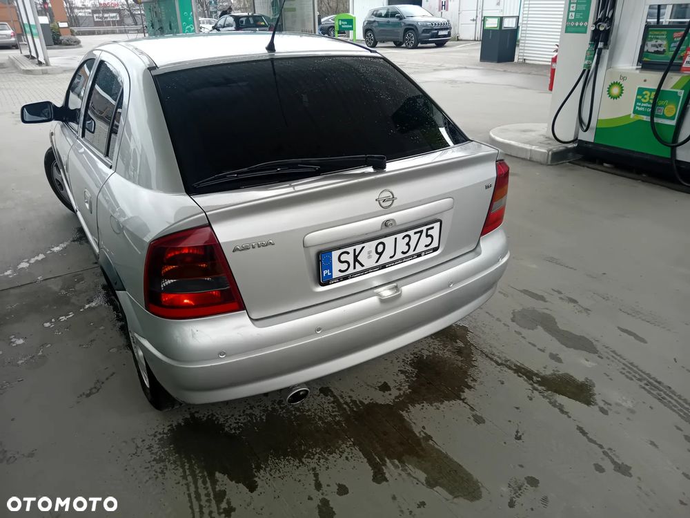 Opel Astra - 14