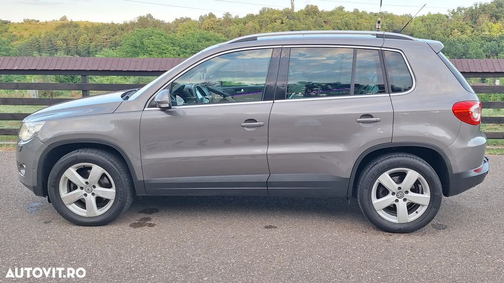 Volkswagen Tiguan 2.0 TDI DPF BlueMotion Technology Sport & Style - 4