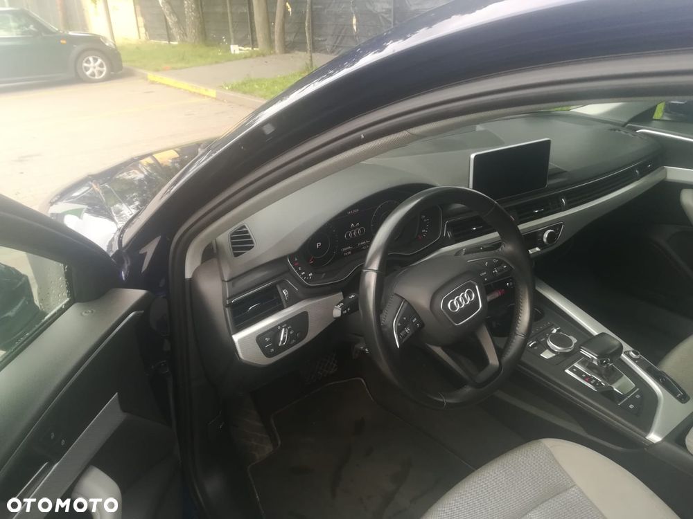 Audi A4 Limousine 35 TFSI mHEV S Line S tronic - 8