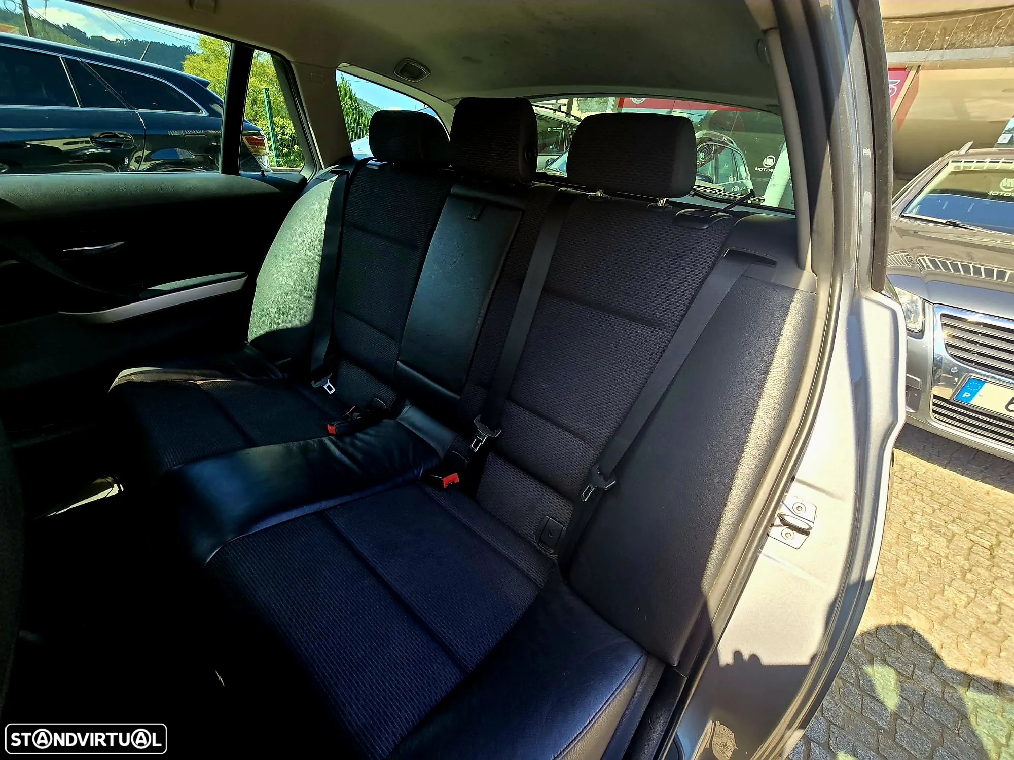 BMW 318 d Touring Sport - 12
