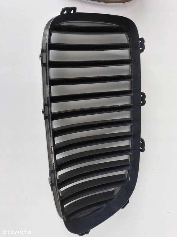ATRAPA CHŁODNICY LEWA I PRAWA NERKA ZDERZAKA GRILL BMW 5 F10 F11 188013 - 5