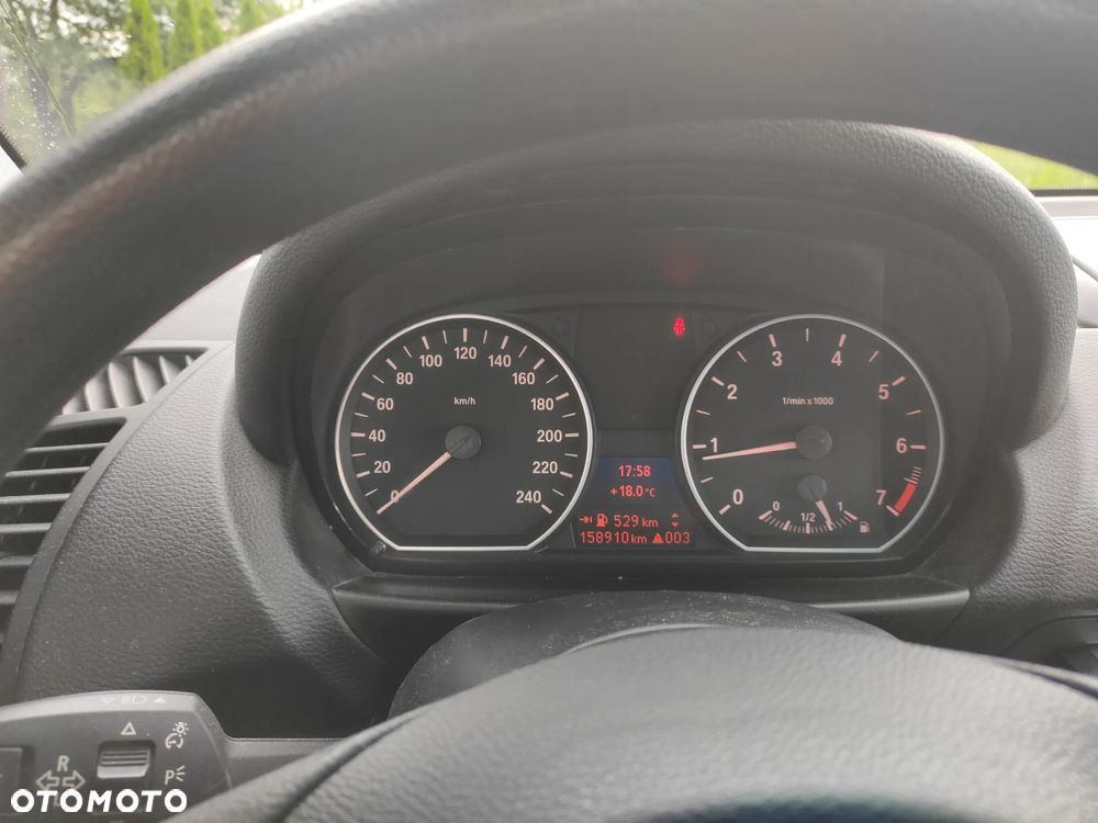 BMW Seria 1 116i - 26