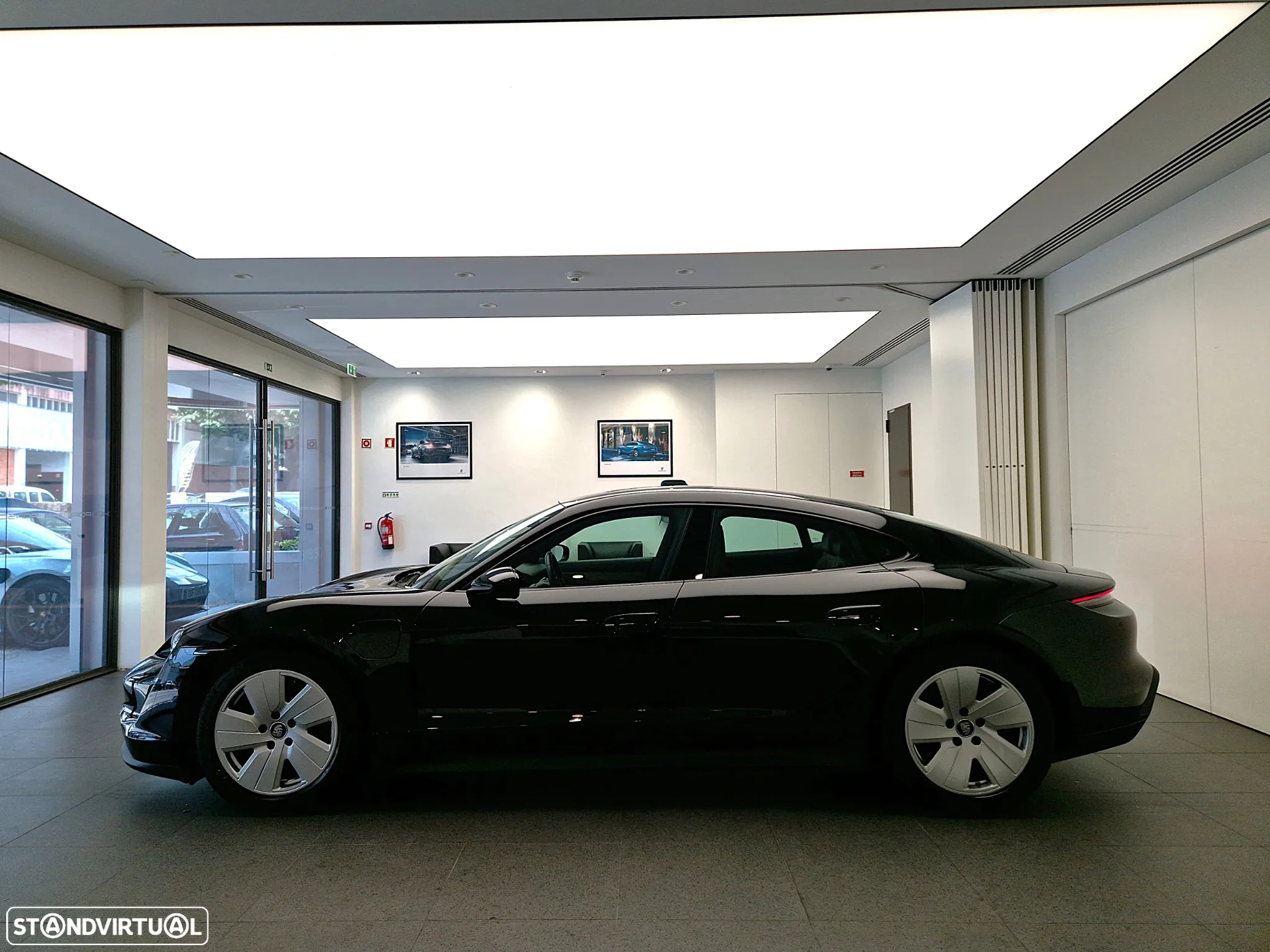 Porsche Taycan Standard - 2