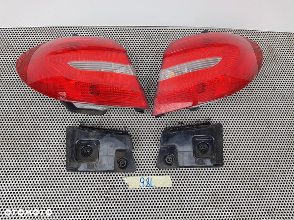 Mercedes W246 B Lampa Lewa Tył Ślizg