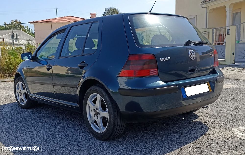 VW Golf - 5