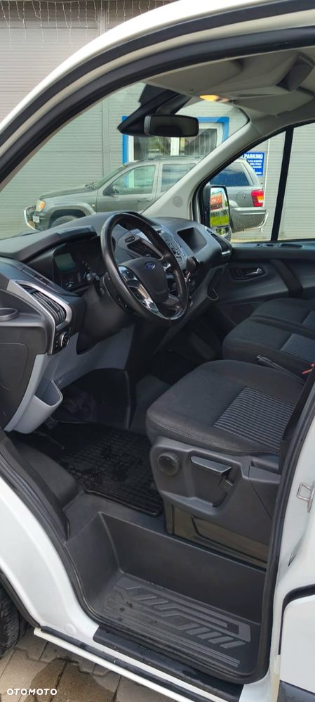 Ford Transit Custom - 8