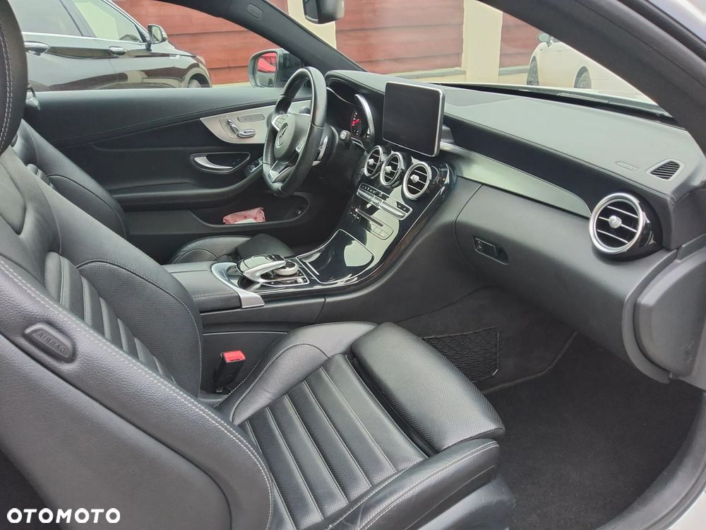 Mercedes-Benz Klasa C 300 9G-TRONIC AMG Line - 8