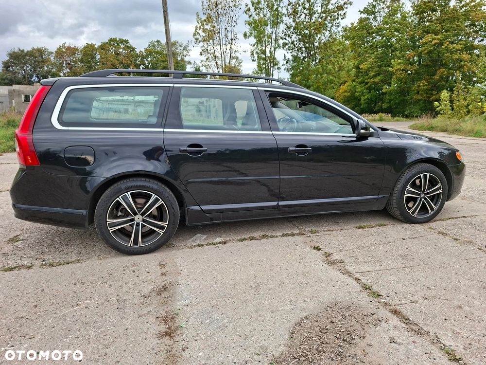 Volvo V70 2.5T Momentum - 6
