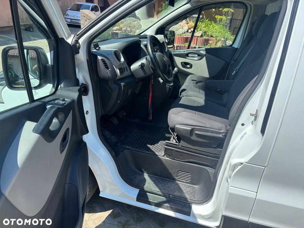 Renault TRAFIC - 7