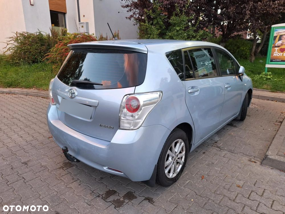 Toyota Verso 2.0 D-4D Luna 7os - 25