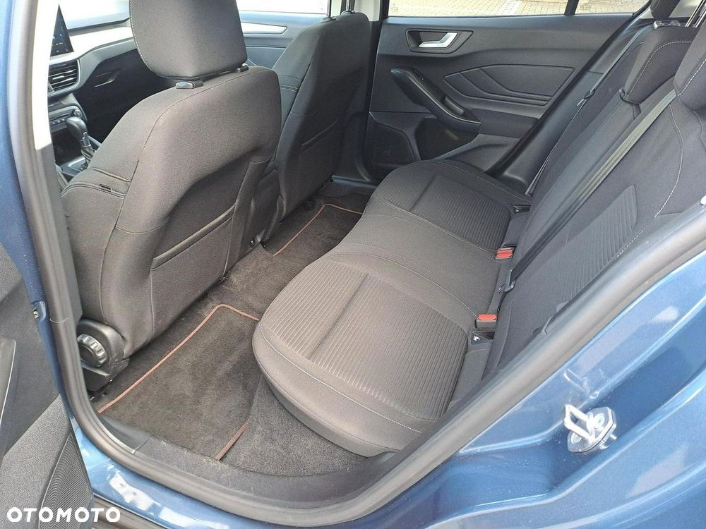 Ford Focus - 10