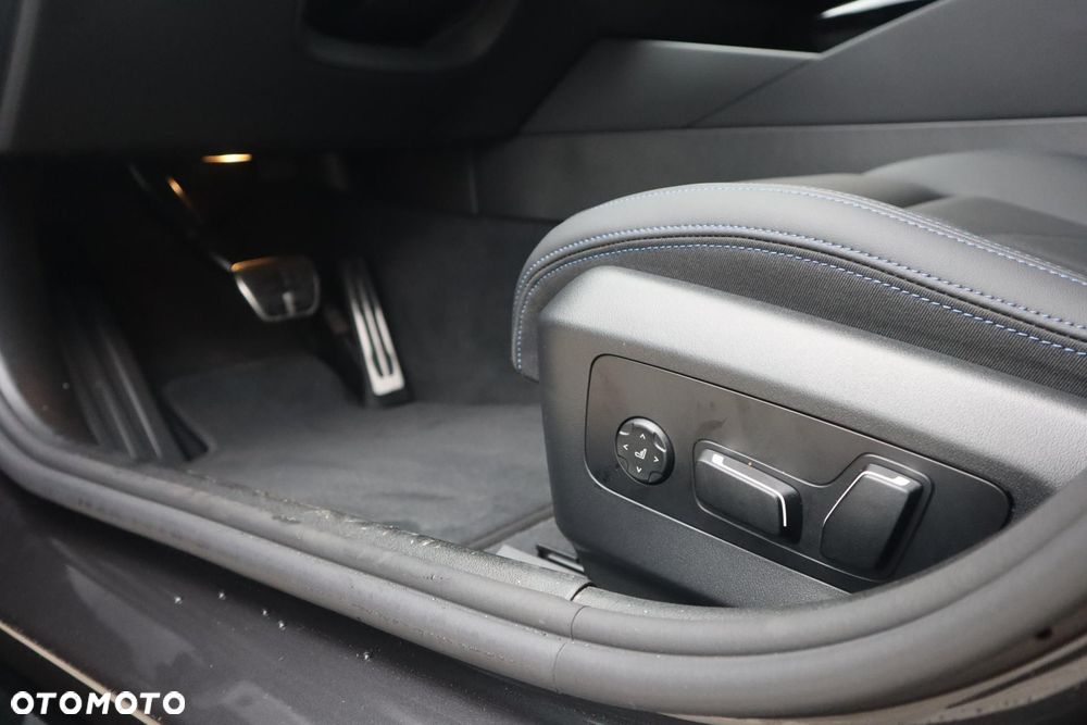 BMW Seria 5 520i - 10