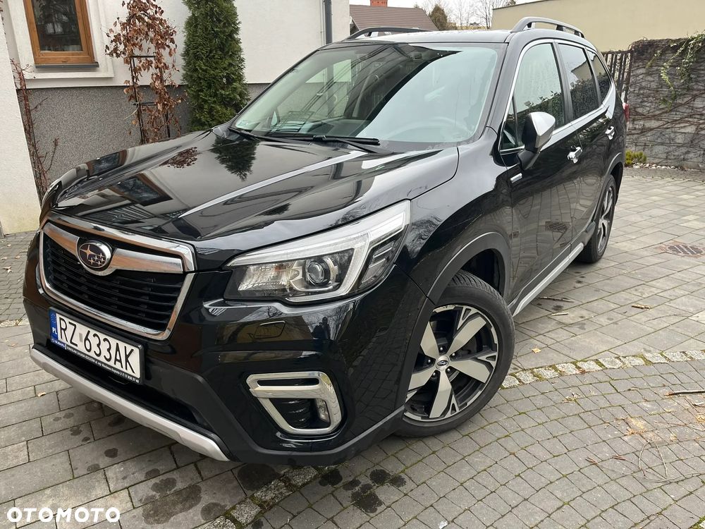 Subaru Forester 2.0i-L Platinum (EyeSight) Lineartronic - 1