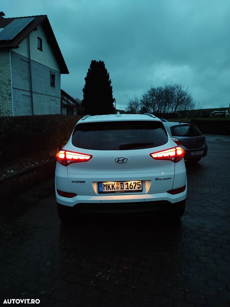 Hyundai Tucson blue 1.6 GDi 2WD Passion - 12