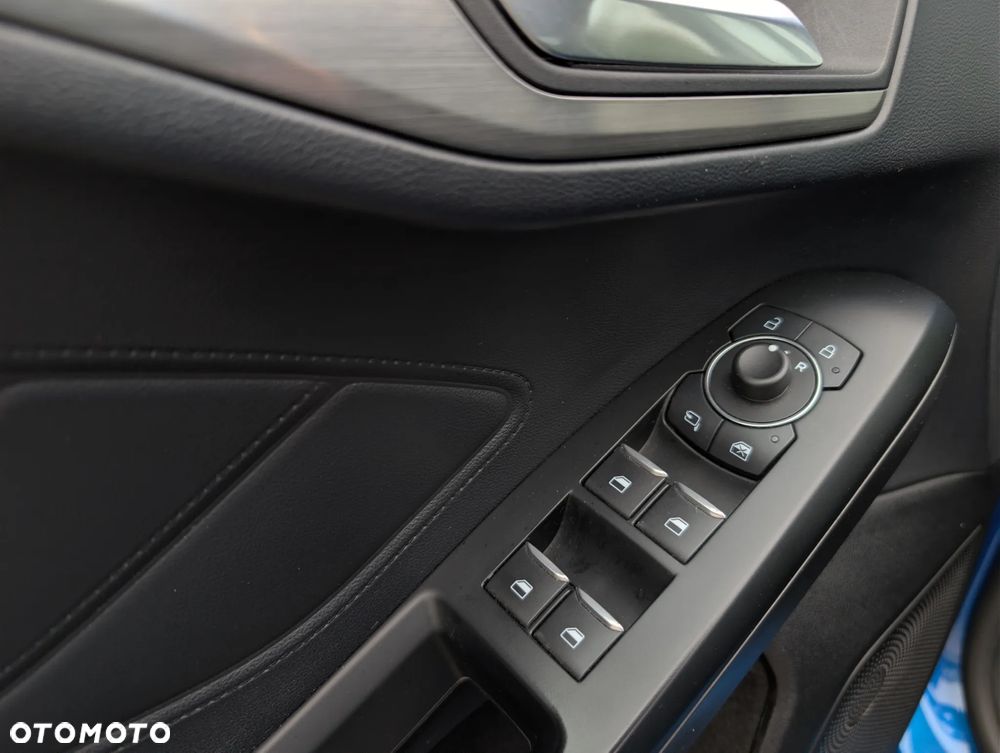 Ford Focus 1.5 EcoBlue STart-Stopp-System TITANIUM - 29