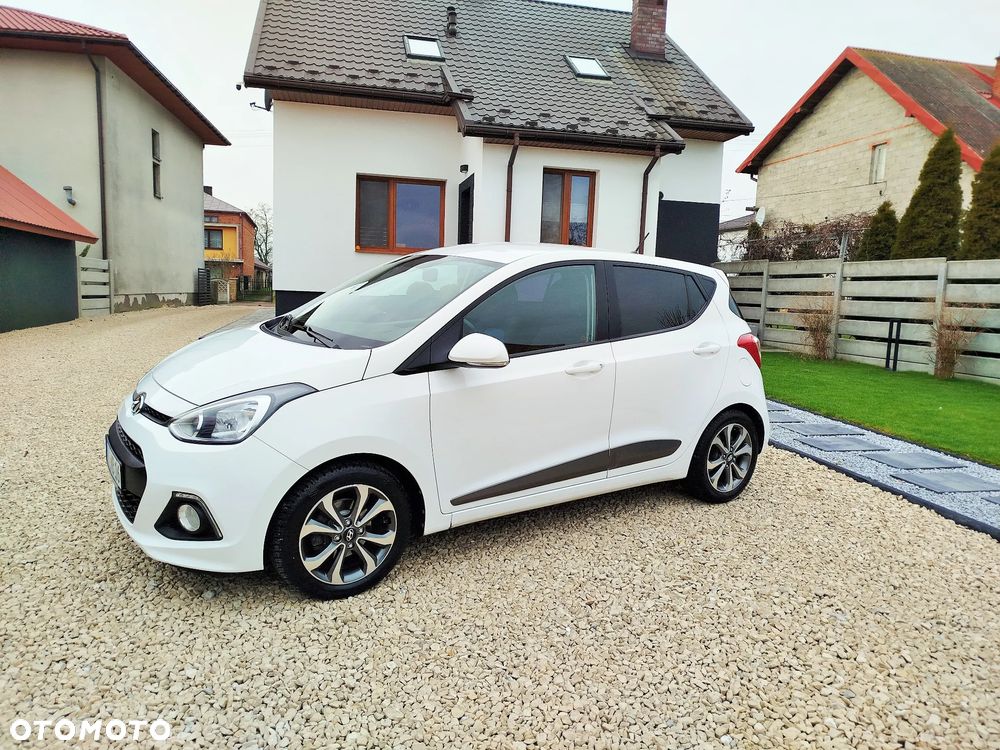 Hyundai i10 1.0 Fifa World Cup Edition - 29