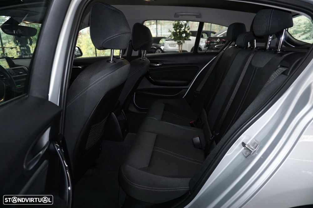 BMW 116 d Line Sport - 12