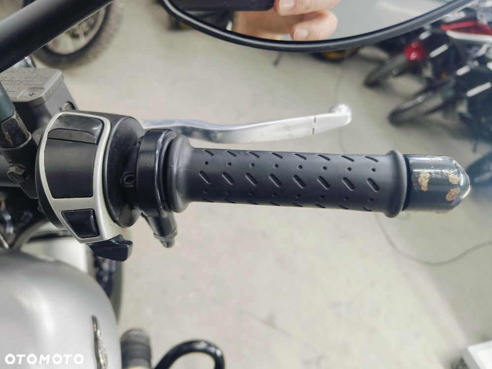 Moto Guzzi V9 - 16