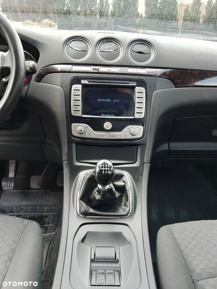 Ford Galaxy 2.0 TDCi Ghia - 19