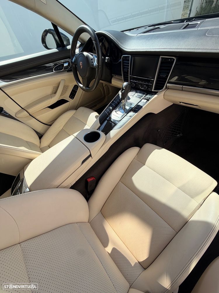 Porsche Panamera - 10