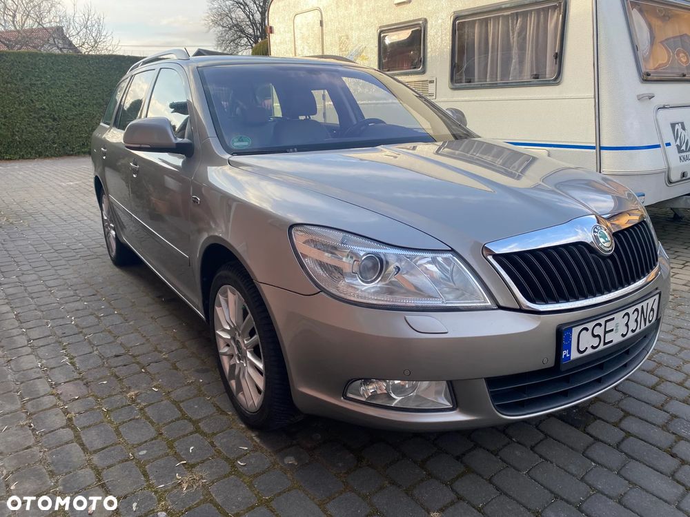Skoda Octavia 2.0 TDI DPF DSG Laurin & Klement - 2
