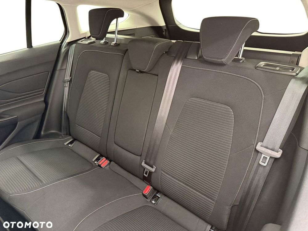 Ford Focus - 13